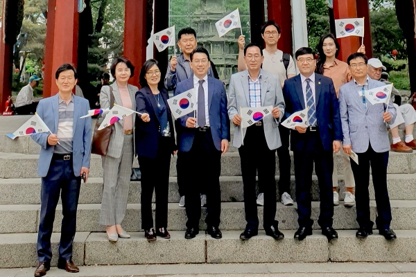 충북도의회 행정문화위원회는 13일 서울에 위치한 3.1운동 유적지를 시찰했다.
