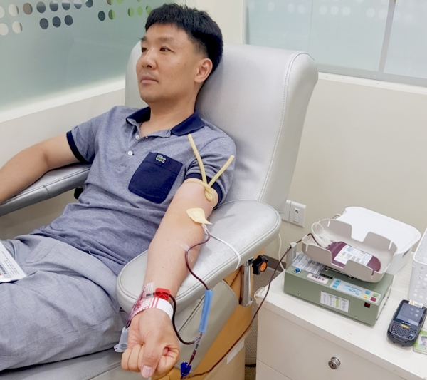 LX공사 충북본부 직원 30여명은 17일 지역 헌혈의 집에서 '사랑의 헌혈활동'을 실시했다.