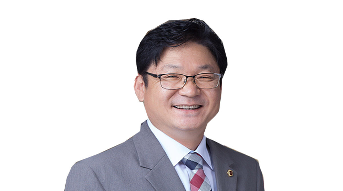 충북도의회 국민의힘 신임 원내대표에 유상용(56·사진·국민의힘 비례대표) 의원이 선출됐다.