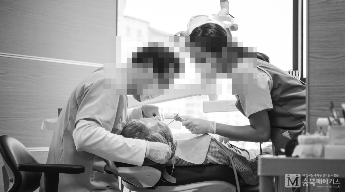 7일 충북도에 따르면 음성군에서 의료비후불제로 임플란트 시술을 받던 B씨의 자녀 A씨가 치아교정 지원금까지 받게 됐다고 전했다.