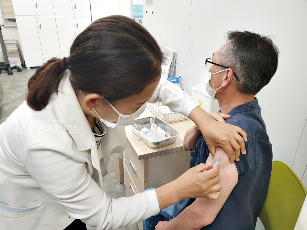 진천군은 오는 4월 1일부터 만 65세 이상 군민을 대상으로 대상포진 무료 예방접종을 추진한다고 19일 밝혔다.